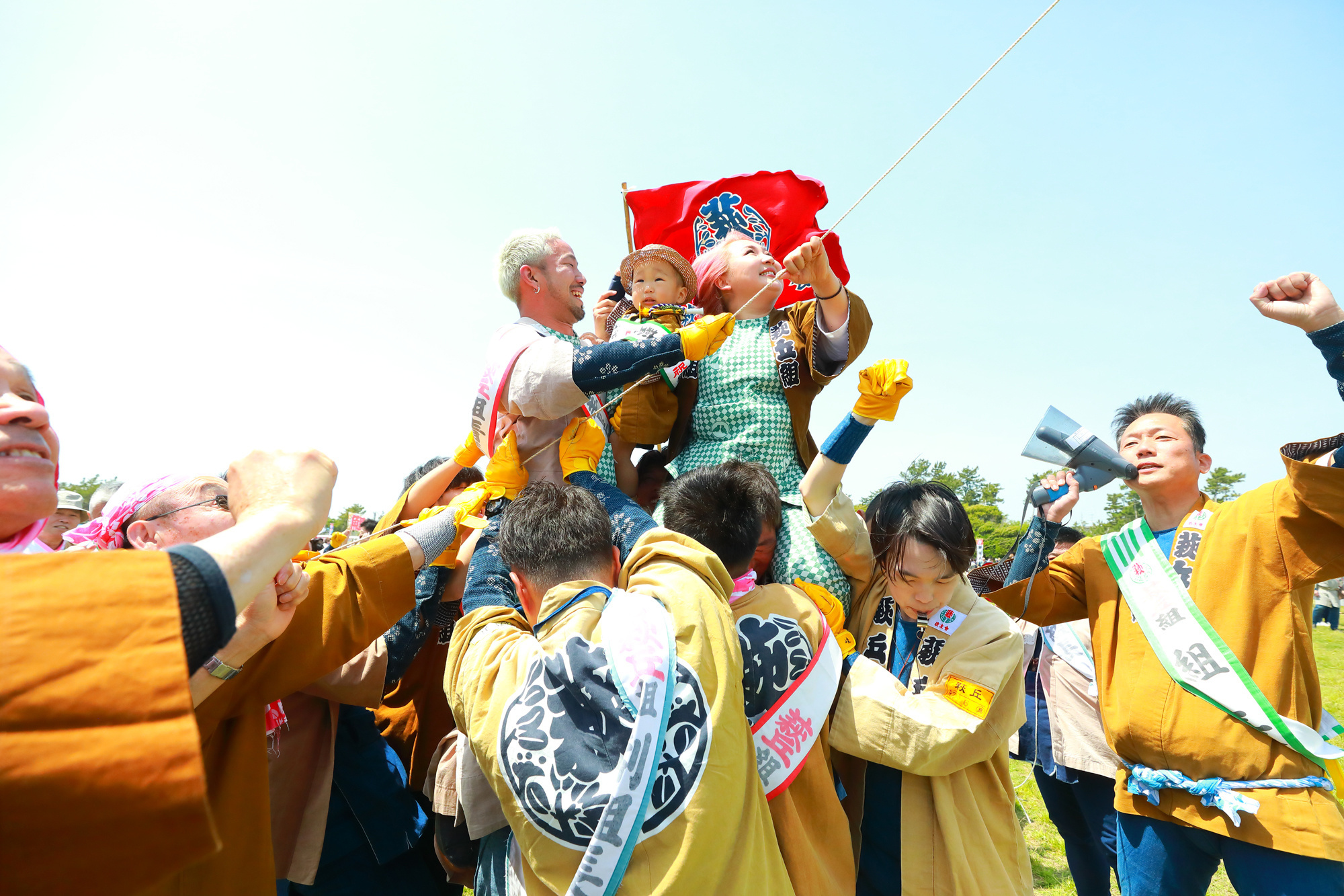 出張カメラマンが撮影した浜松まつりの写真のワンシーン